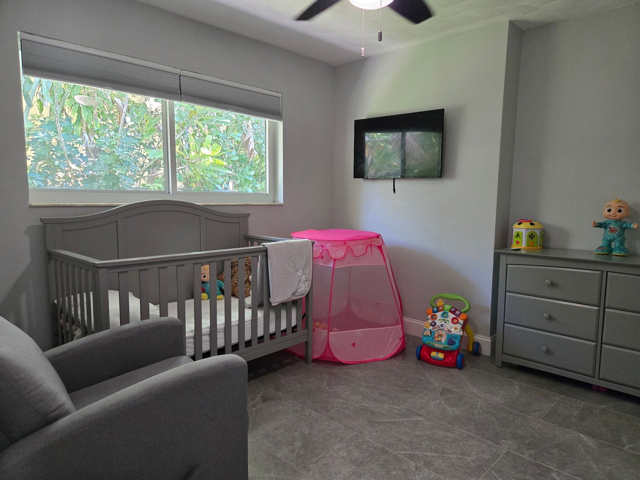 Building Photo - 1634 NE 4th Pl