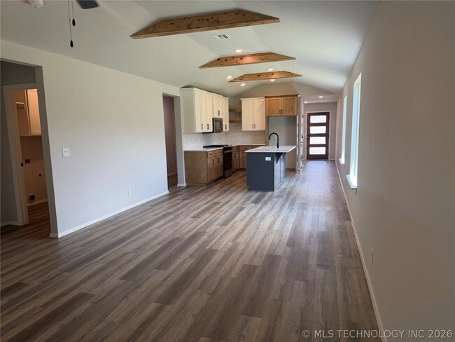 Building Photo - 1640 E 140th Pl