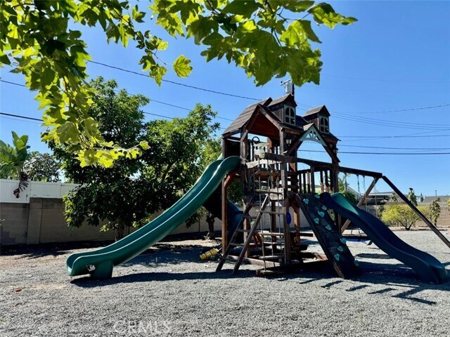 Building Photo - 13161 Crestline Dr