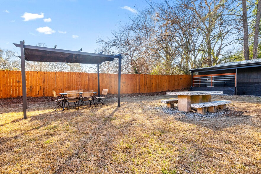 Building Photo - 2659 Glenvalley Dr