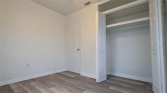 Building Photo - 21298 Percy Ave