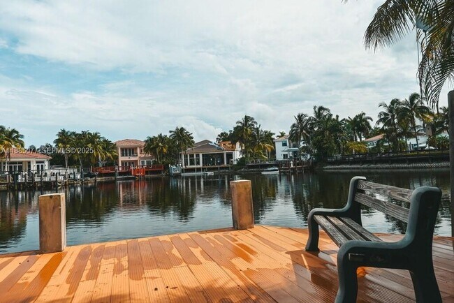 Building Photo - 1104 Washington St