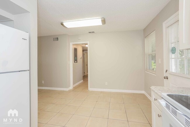 Building Photo - 1825 Fouraker Rd