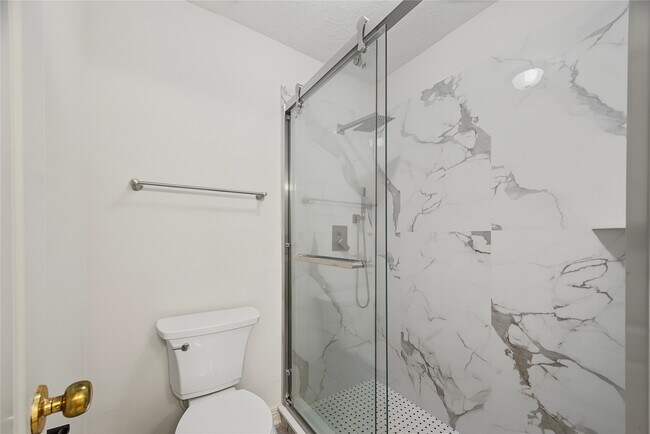 Building Photo - 5807 Bayberry Way