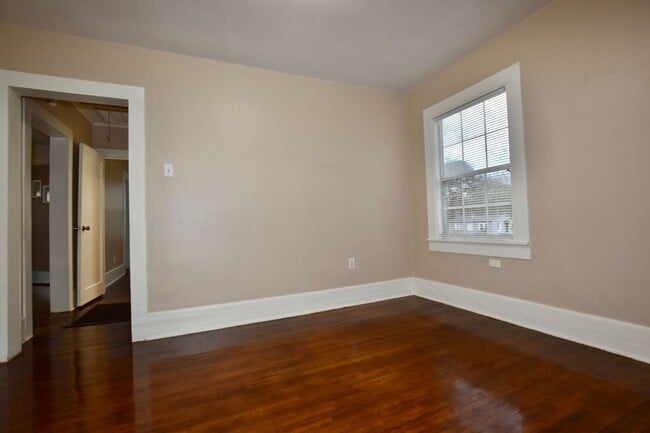 Building Photo - 1623 Texas St