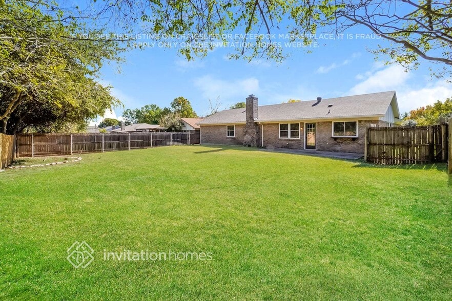 Building Photo - 8221 Pearl St