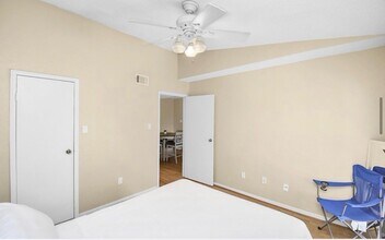 Building Photo - 3770 Lovers Wood Ln