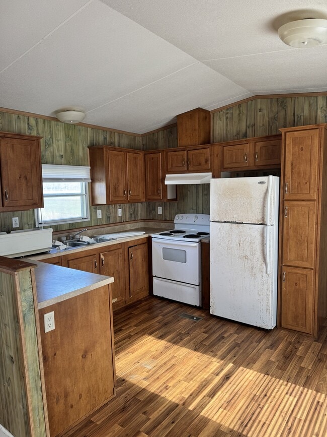 Building Photo - 104 Dax Rd