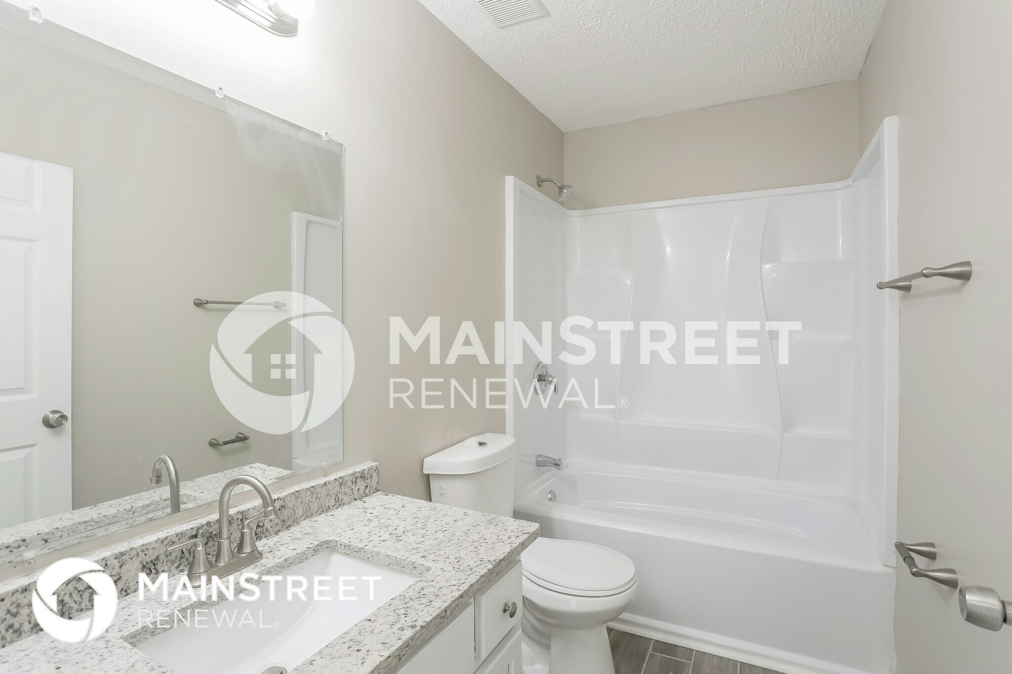 Building Photo - 214 S Red Oak Way