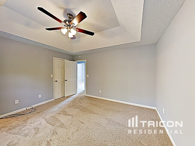 Building Photo - 180 Iris Glen Dallas GA