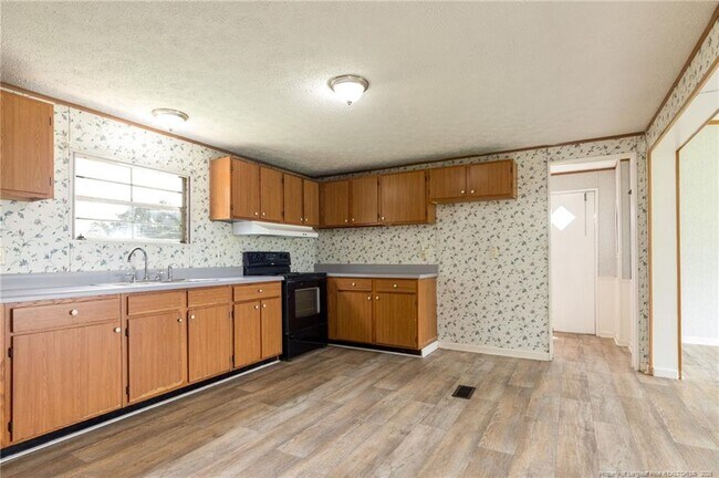 Building Photo - 102 Ironwood Rd