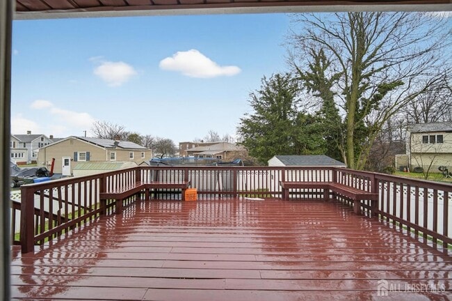 Building Photo - 14 Carteret St