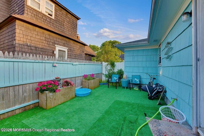 Building Photo - 78 Shore Blvd