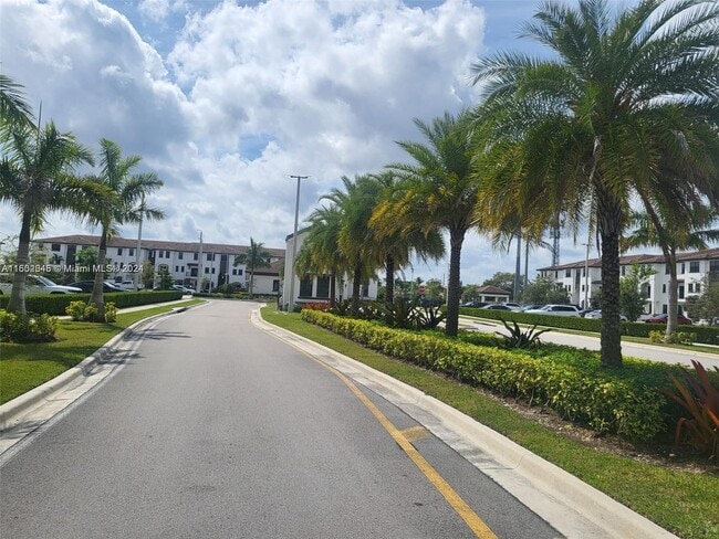 Building Photo - 15650 SW 136th St