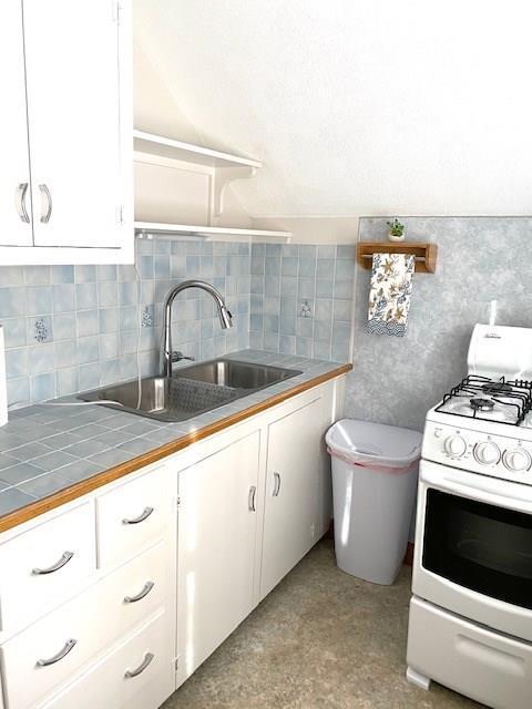 Building Photo - 94 Walnut Rd