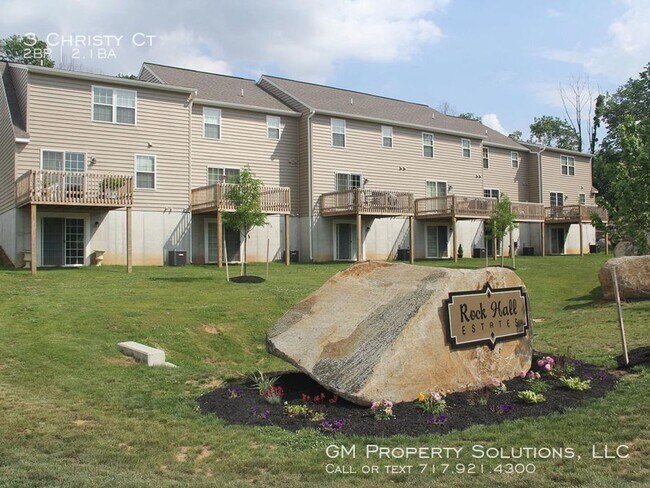 Building Photo - 2 Bedroom Townhome in Elizabethtown!