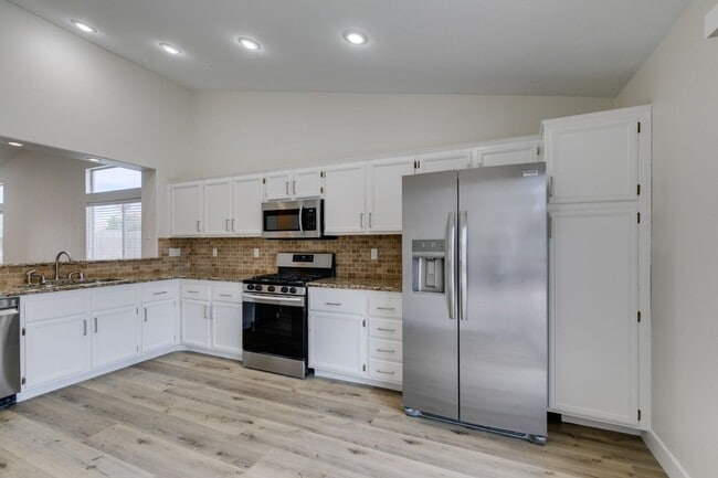 Building Photo - GREEN VALLEY RANCH NEWLY RENOVATED 3 BD SINGLE STORY HOME