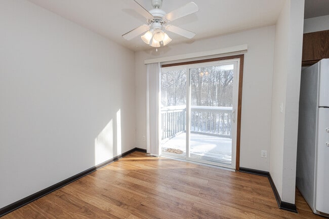 Building Photo - 721 Princeton Ct