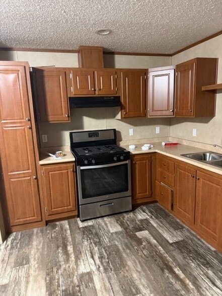 Building Photo - 2606 Lincoln Wy NW