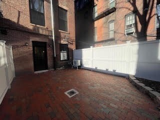 Building Photo - 336 Marlborough St