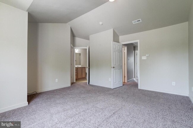 Building Photo - 6716 N Grand Brook Cir