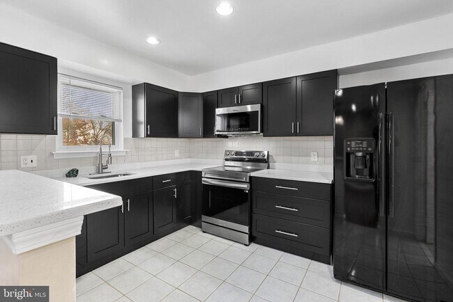 Building Photo - 2673 Jean Dr