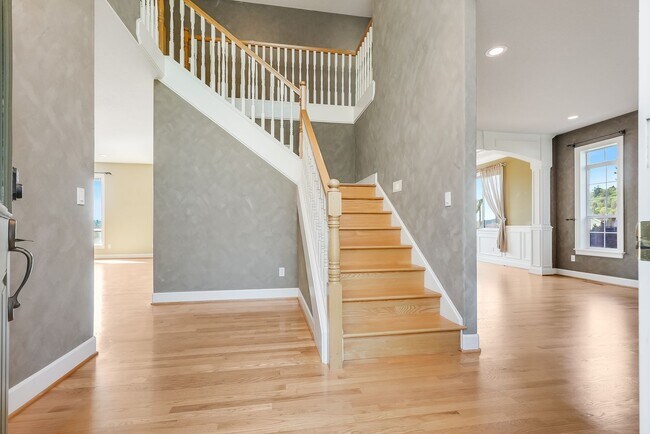 Building Photo - 15532 SE Henderson Way