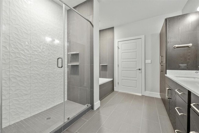 Building Photo - 3114 S Congress Ave