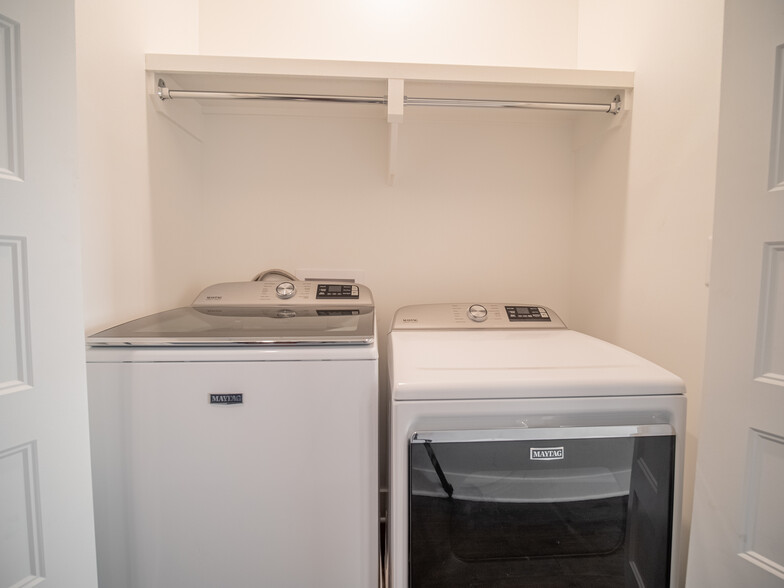 Laundry - 1122 Baptist World Center Dr