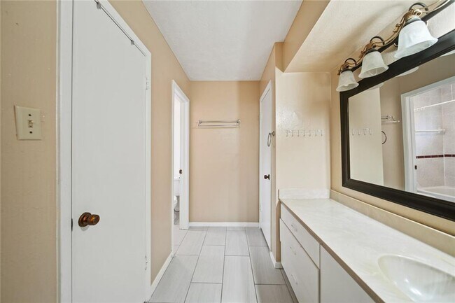 Building Photo - Beautiful Home Sugar Land Texas