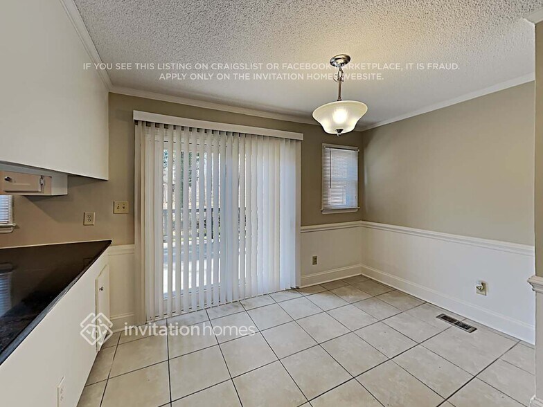 Building Photo - 9912 Spring Harvest Dr