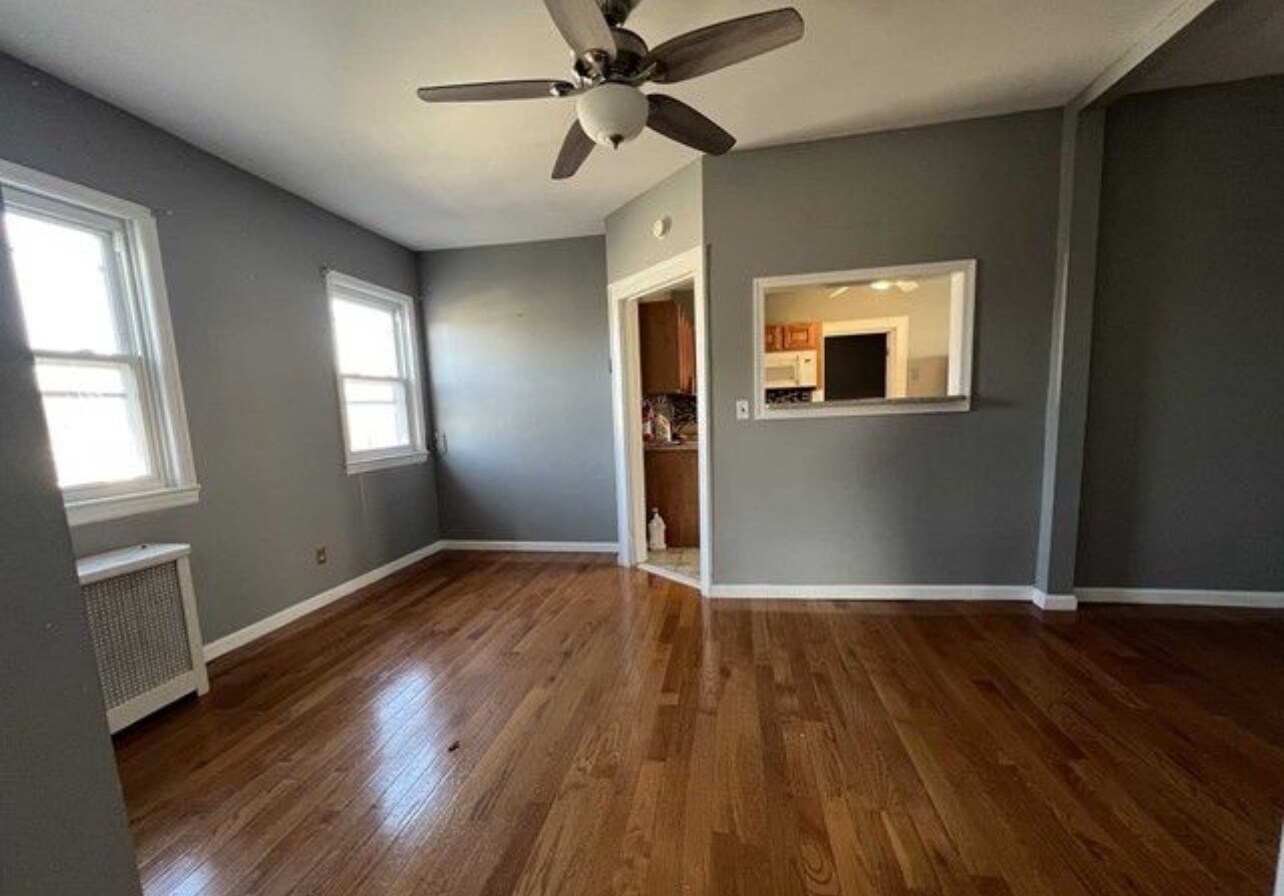 Building Photo - 234 Wallington Ave