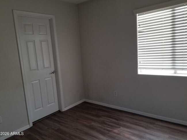 Building Photo - 542 N Citrus Ln