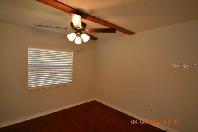 Building Photo - 2801 Sanders Dr