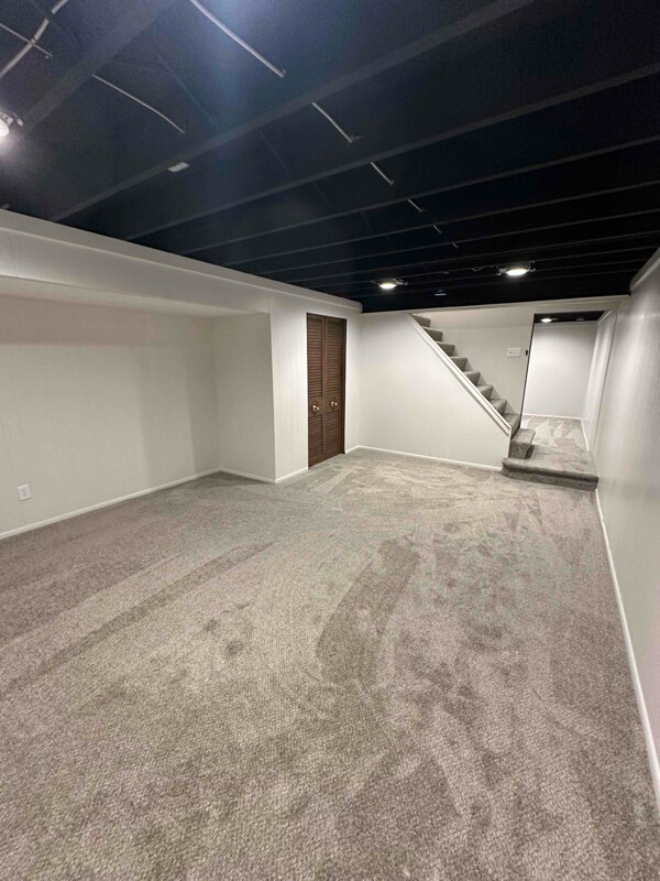 Building Photo - 3740 Dixie Dr