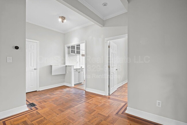 Building Photo - 872 Briarcliff Rd NE