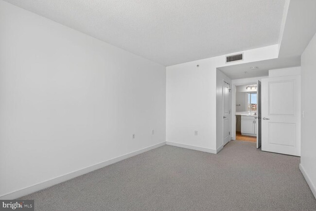 Building Photo - 555 Massachusetts Ave NW