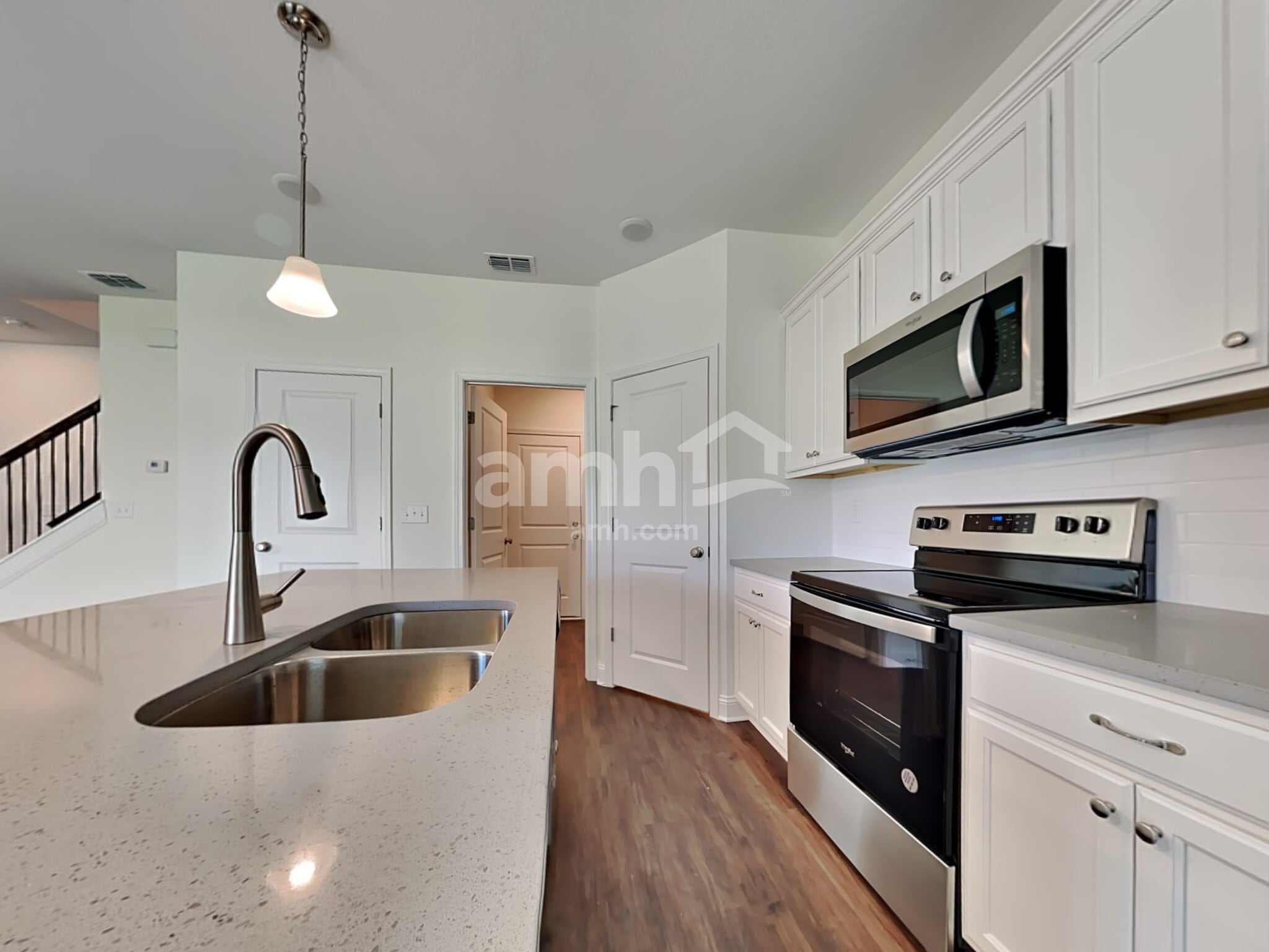 Building Photo - 559 Onate Cir