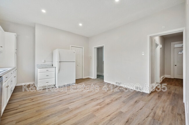 Building Photo - 134 Wynoka St