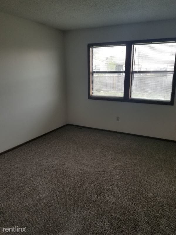 Building Photo - 3 br, 2 bath Townhome - 3139 BUNKERHILL