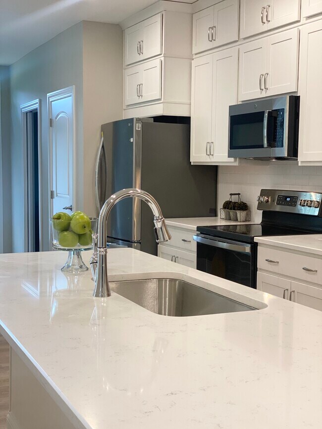 Building Photo - 980 Harrison Ave