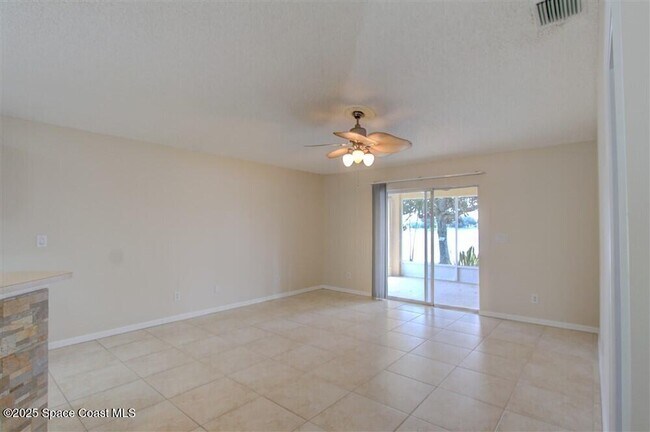 Building Photo - 2138 Caledonia Pl