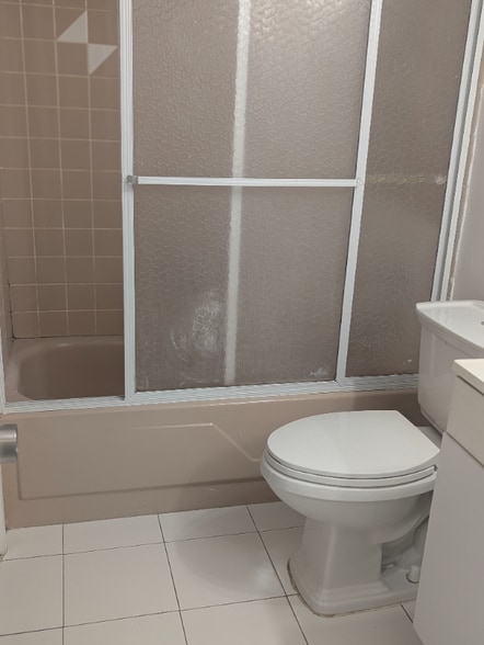 Building Photo - 20400 NW 7th Ave