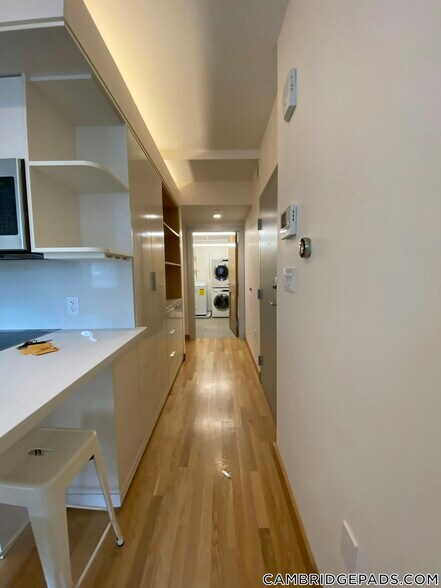Building Photo - 115 Mt Auburn St