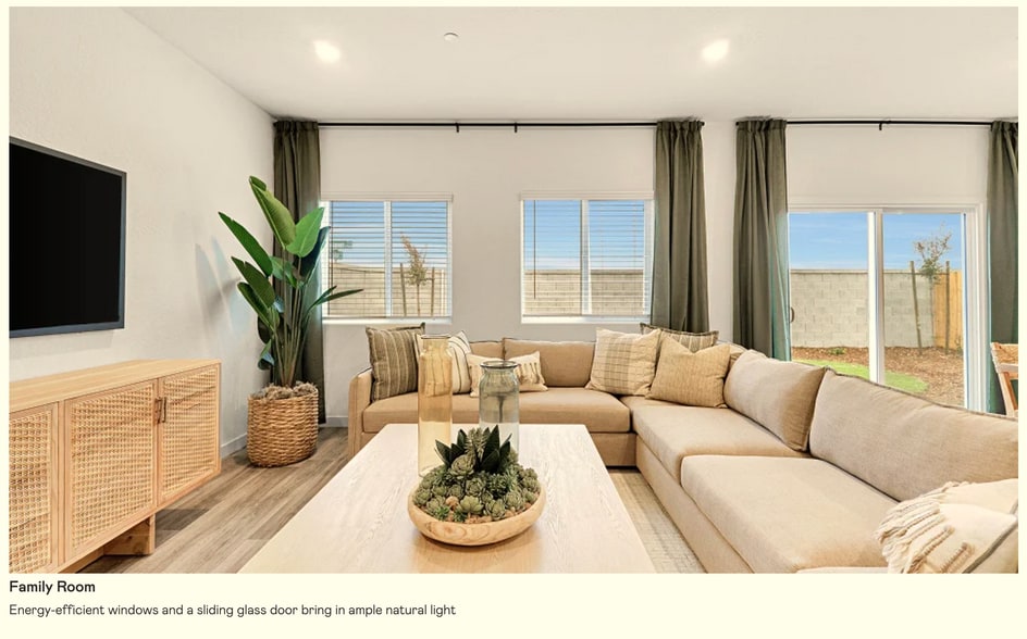 Primary Photo - 4457 Buckingham Ave