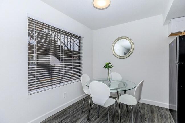 Interior Photo - Palisade Park Aparments