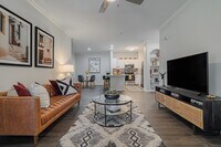 Building Photo - Bright, Open, & $500 Off