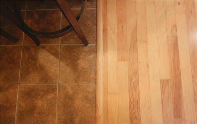 Building Photo - 711 W 26th St