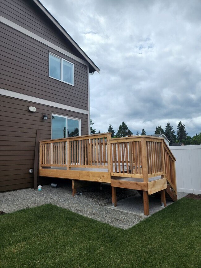 Building Photo - Yelm Creek Estates, New Construction 4 Bedroom, 2.75 Bathroom with Den