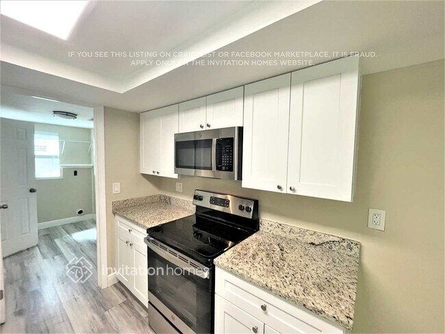 Building Photo - 7250 Magnolia Valley Dr